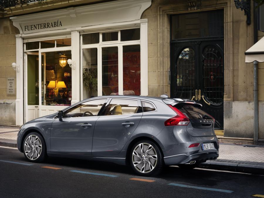  Volvo V40 2012 года  (фото 116 из 183)